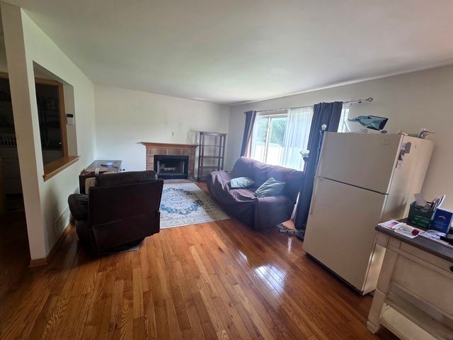 2800 E BRIDLEWAY Court, Carpentersville, IL 60110