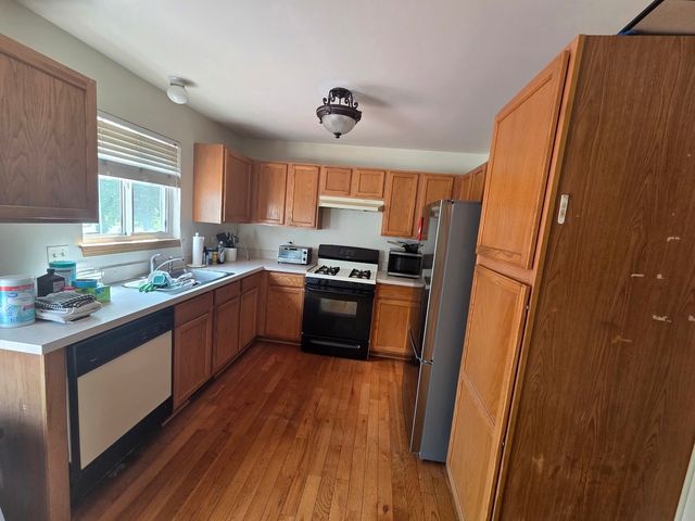 2800 E BRIDLEWAY Court, Carpentersville, IL 60110