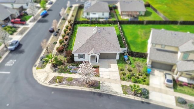 3766 Partridge Pkwy, Olivehurst, CA 95961