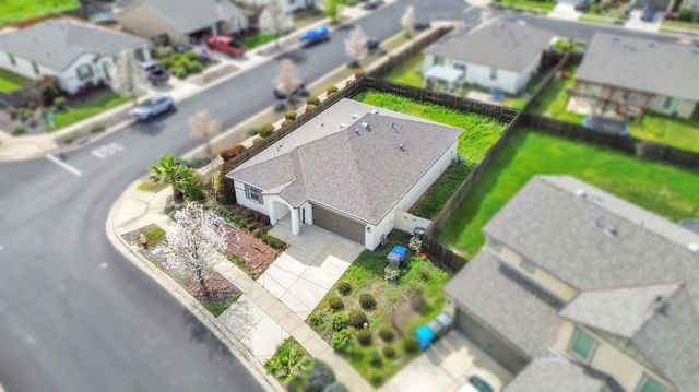 3766 Partridge Pkwy, Olivehurst, CA 95961