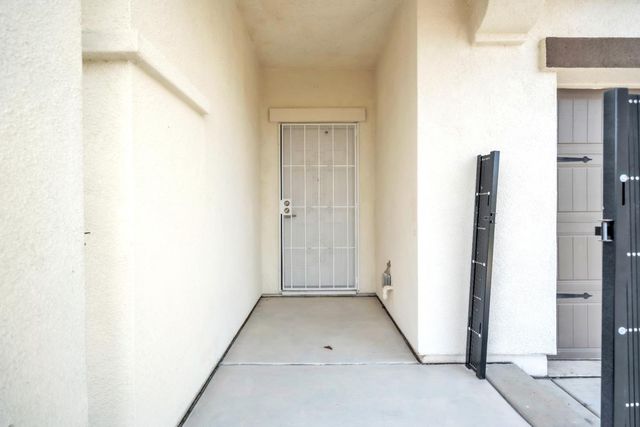 3766 Partridge Pkwy, Olivehurst, CA 95961