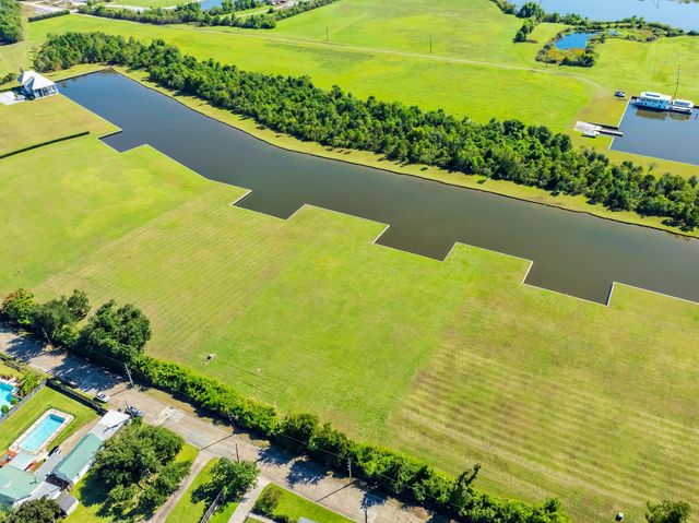 427 Beauregard St, Houma, LA 70360