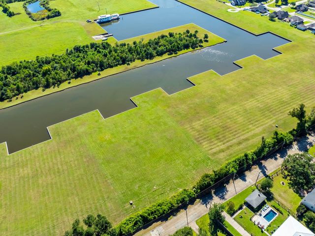 427 Beauregard St, Houma, LA 70360