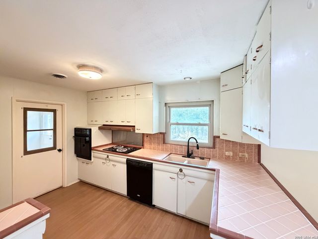 435 Burnside, San Antonio, TX 78209