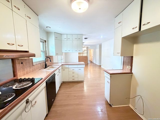 435 Burnside, San Antonio, TX 78209