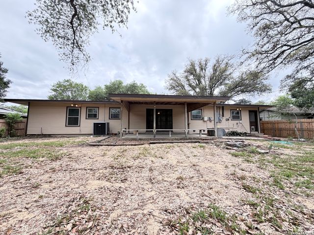 435 Burnside, San Antonio, TX 78209