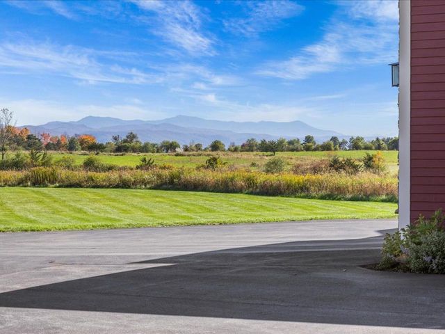 270 Sutton Farm Drive, Shelburne, VT 05482