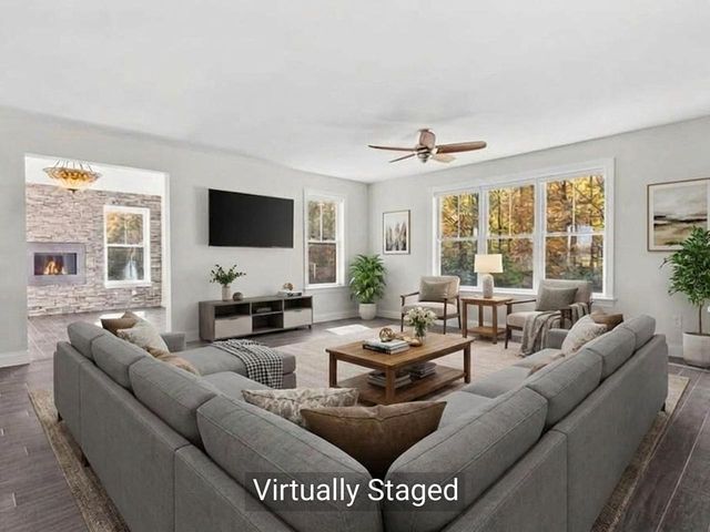 270 Sutton Farm Drive, Shelburne, VT 05482