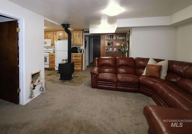 2300 W Aspen Cove Dr, Meridian, ID 83642