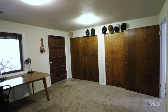 2300 W Aspen Cove Dr, Meridian, ID 83642