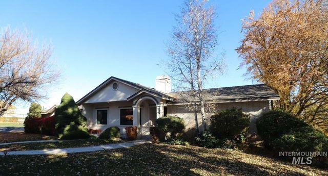 2300 W Aspen Cove Dr, Meridian, ID 83642