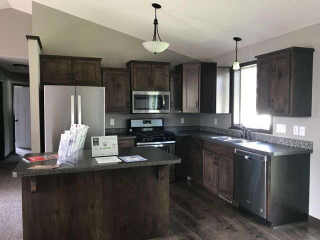 1108 8th Avenue SW, Isanti, MN 55040