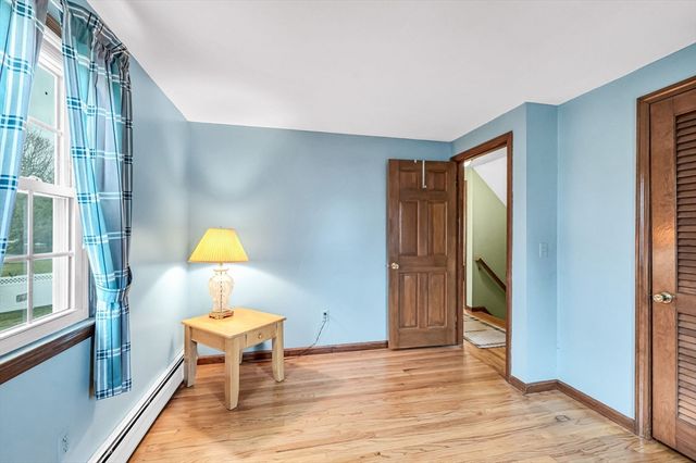 16 Brentwood Dr, Wilbraham, MA 01095