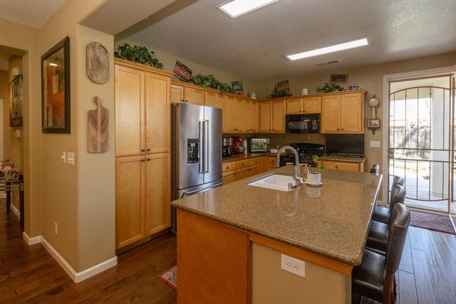 7470 E Fedora Avenue, Fresno, CA 93737