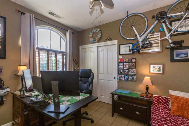 7470 E Fedora Avenue, Fresno, CA 93737