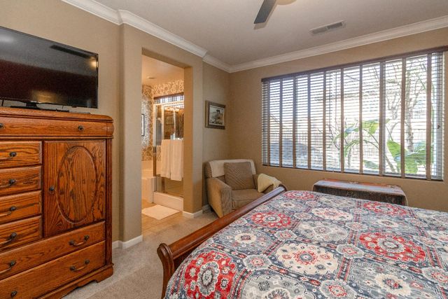 7470 E Fedora Avenue, Fresno, CA 93737