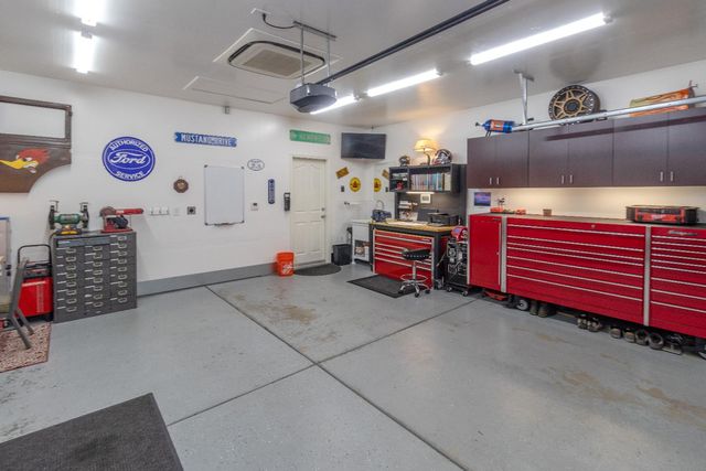 7470 E Fedora Avenue, Fresno, CA 93737