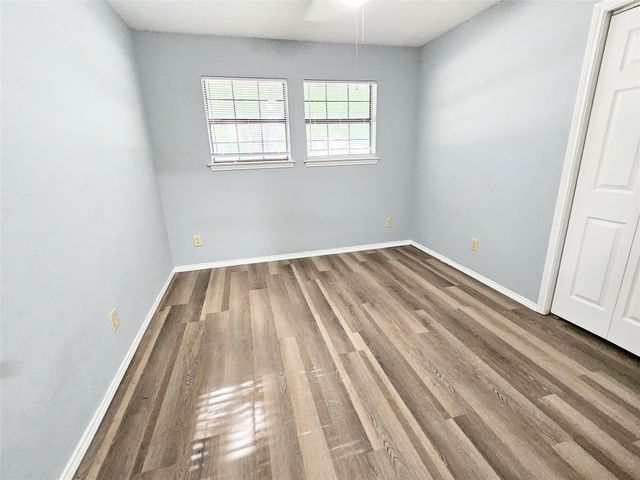 1124 Kathy Lane, Lewisville, TX 75067