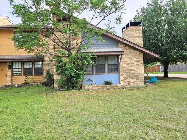 1124 Kathy Lane, Lewisville, TX 75067