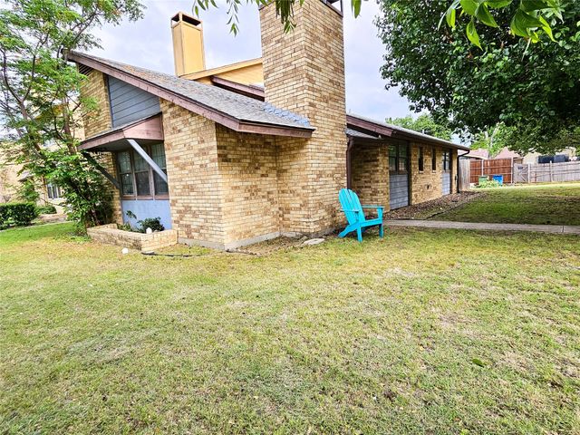 1124 Kathy Lane, Lewisville, TX 75067