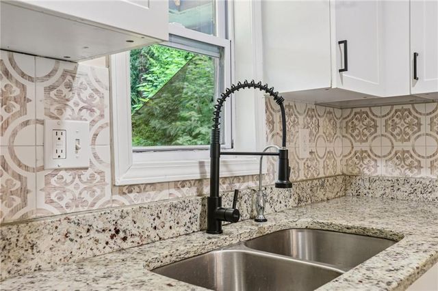5555 Mason Road, Atlanta, GA 30349