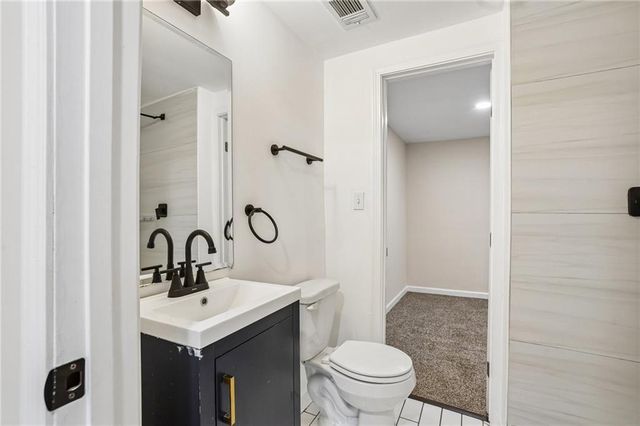 5555 Mason Road, Atlanta, GA 30349