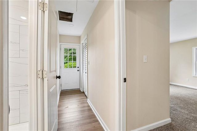5555 Mason Road, Atlanta, GA 30349