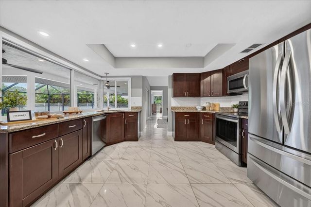 100 MATISSE CIRCLE W, Nokomis, FL 34275