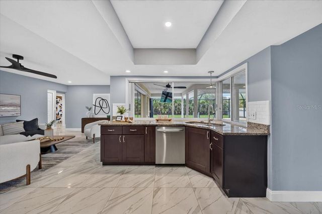 100 MATISSE CIRCLE W, Nokomis, FL 34275
