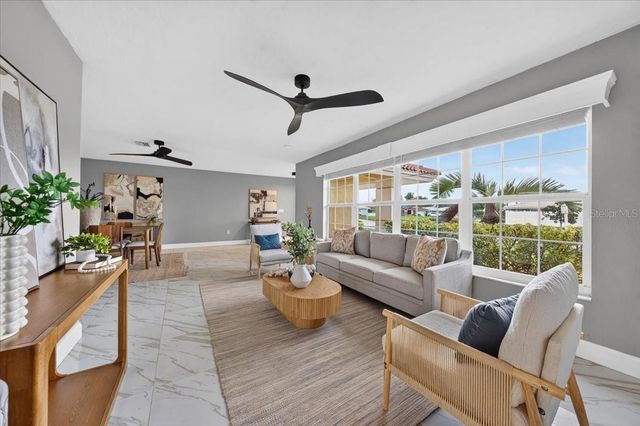 100 MATISSE CIRCLE W, Nokomis, FL 34275