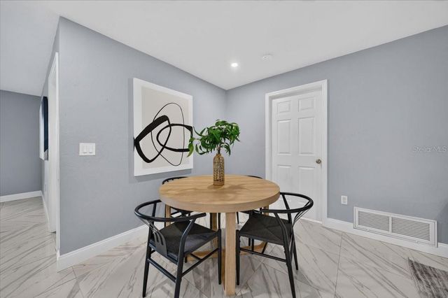 100 MATISSE CIRCLE W, Nokomis, FL 34275