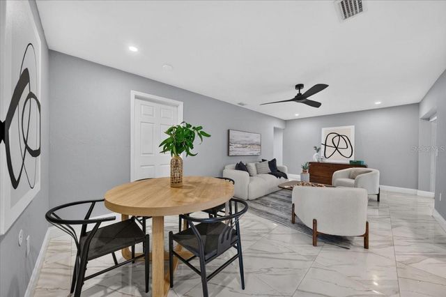 100 MATISSE CIRCLE W, Nokomis, FL 34275
