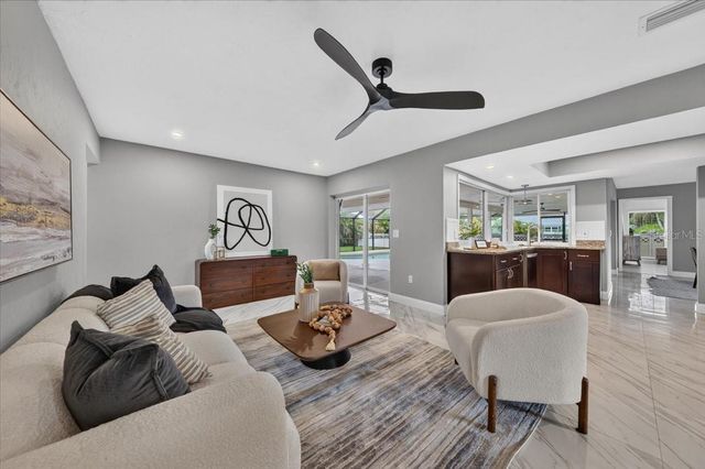 100 MATISSE CIRCLE W, Nokomis, FL 34275