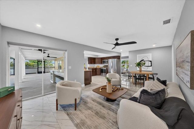 100 MATISSE CIRCLE W, Nokomis, FL 34275