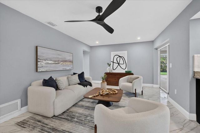 100 MATISSE CIRCLE W, Nokomis, FL 34275