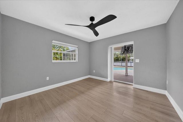 100 MATISSE CIRCLE W, Nokomis, FL 34275