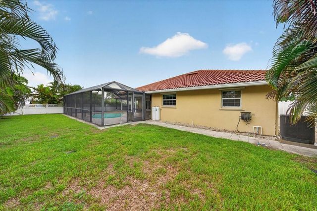 100 MATISSE CIRCLE W, Nokomis, FL 34275