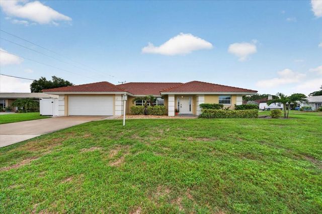 100 MATISSE CIRCLE W, Nokomis, FL 34275