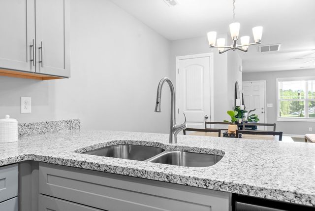 102 Davis Ridge Lane, Clarksville, TN 37040
