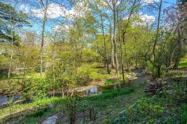 36 Dexter Rd, Newton, MA 02460