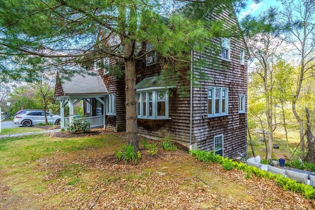 36 Dexter Rd, Newton, MA 02460
