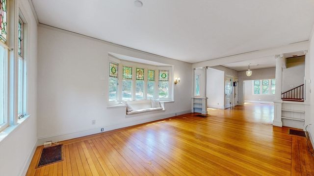 36 Dexter Rd, Newton, MA 02460