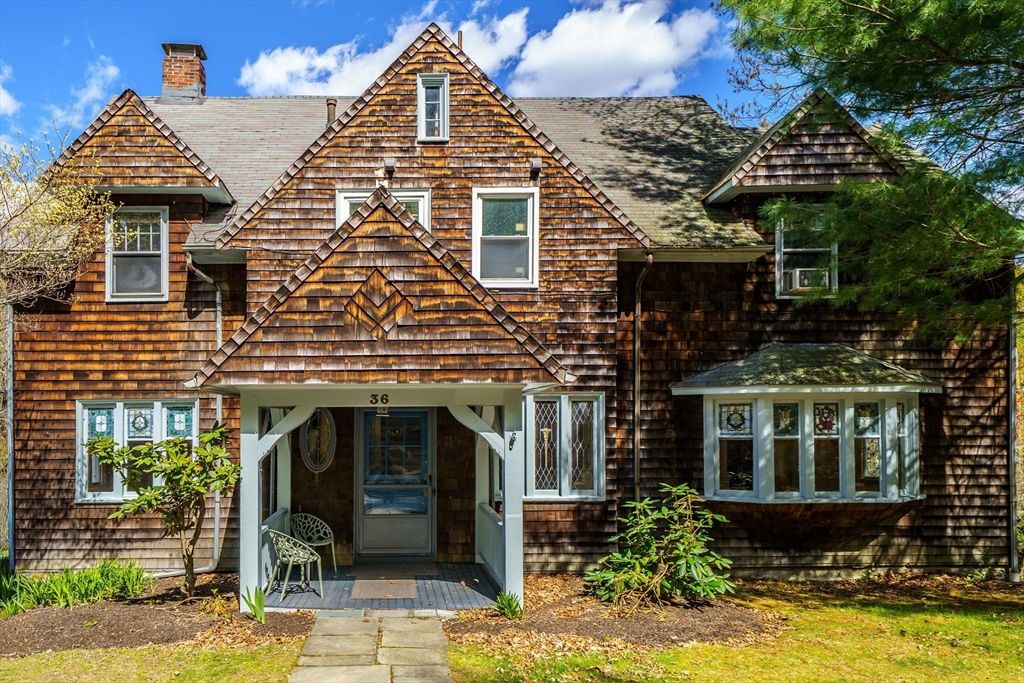 36 Dexter Rd, Newton, MA 02460