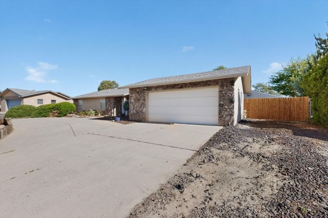 3701 Torrey Pines Road SE, Rio Rancho, NM 87124