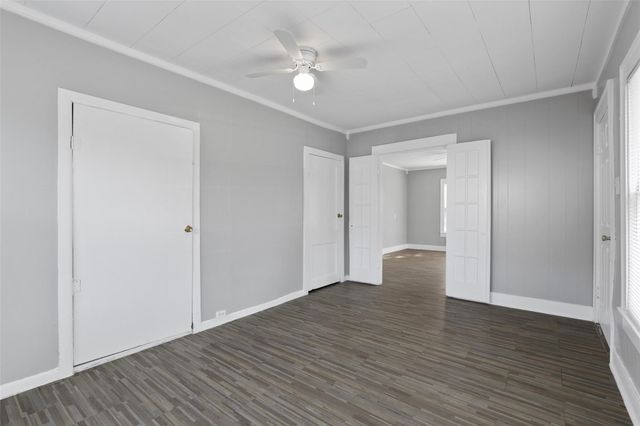 2821 Gladstone Drive, Dallas, TX 75211