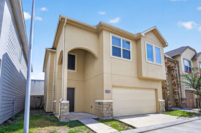 12607 Ashford Shore Drive, Houston, TX 77072