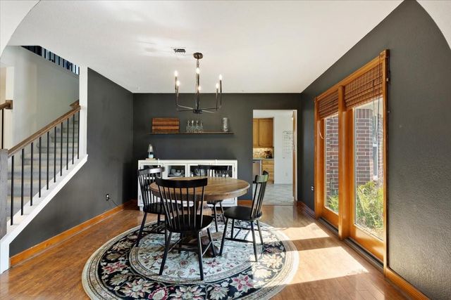 2203 Lomax Dr, La Porte, TX 77571