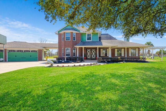 2203 Lomax Dr, La Porte, TX 77571