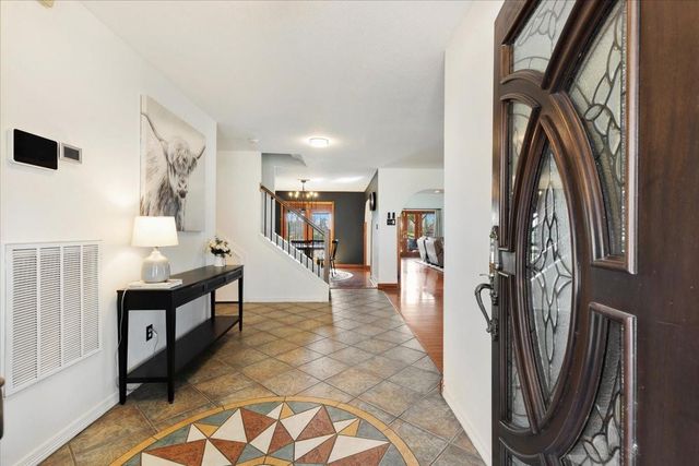 2203 Lomax Dr, La Porte, TX 77571