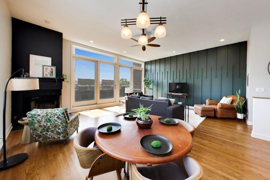 2306 W Chicago Avenue 4, Chicago, IL 60622 — photo 4